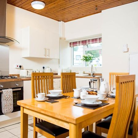 Awel Taf- Central Cottage Ideal For Families, With Parking St Clears Eksteriør billede