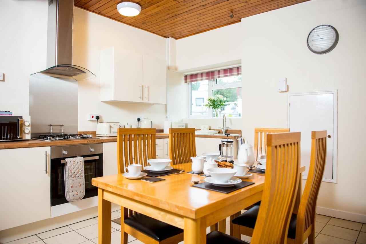Awel Taf- Central Cottage Ideal For Families, With Parking St Clears Eksteriør billede