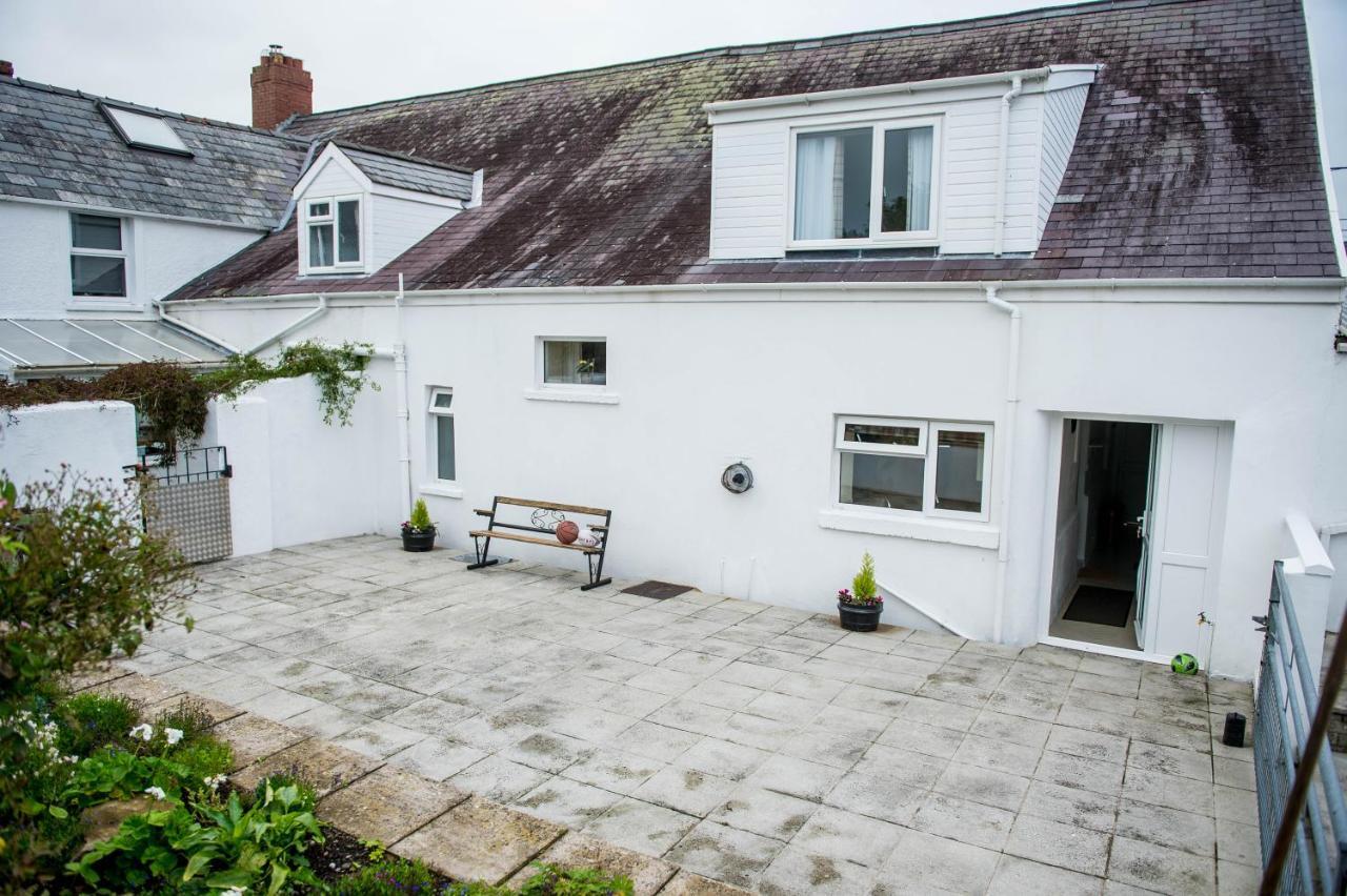 Awel Taf- Central Cottage Ideal For Families, With Parking St Clears Eksteriør billede